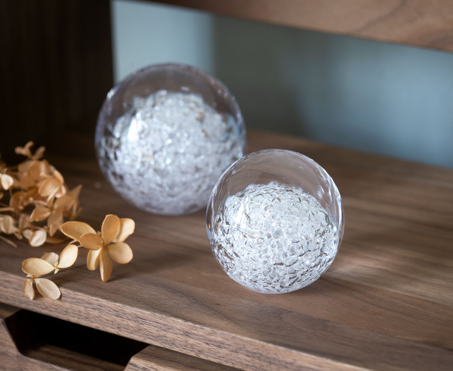 SECCA Glass Room Decor